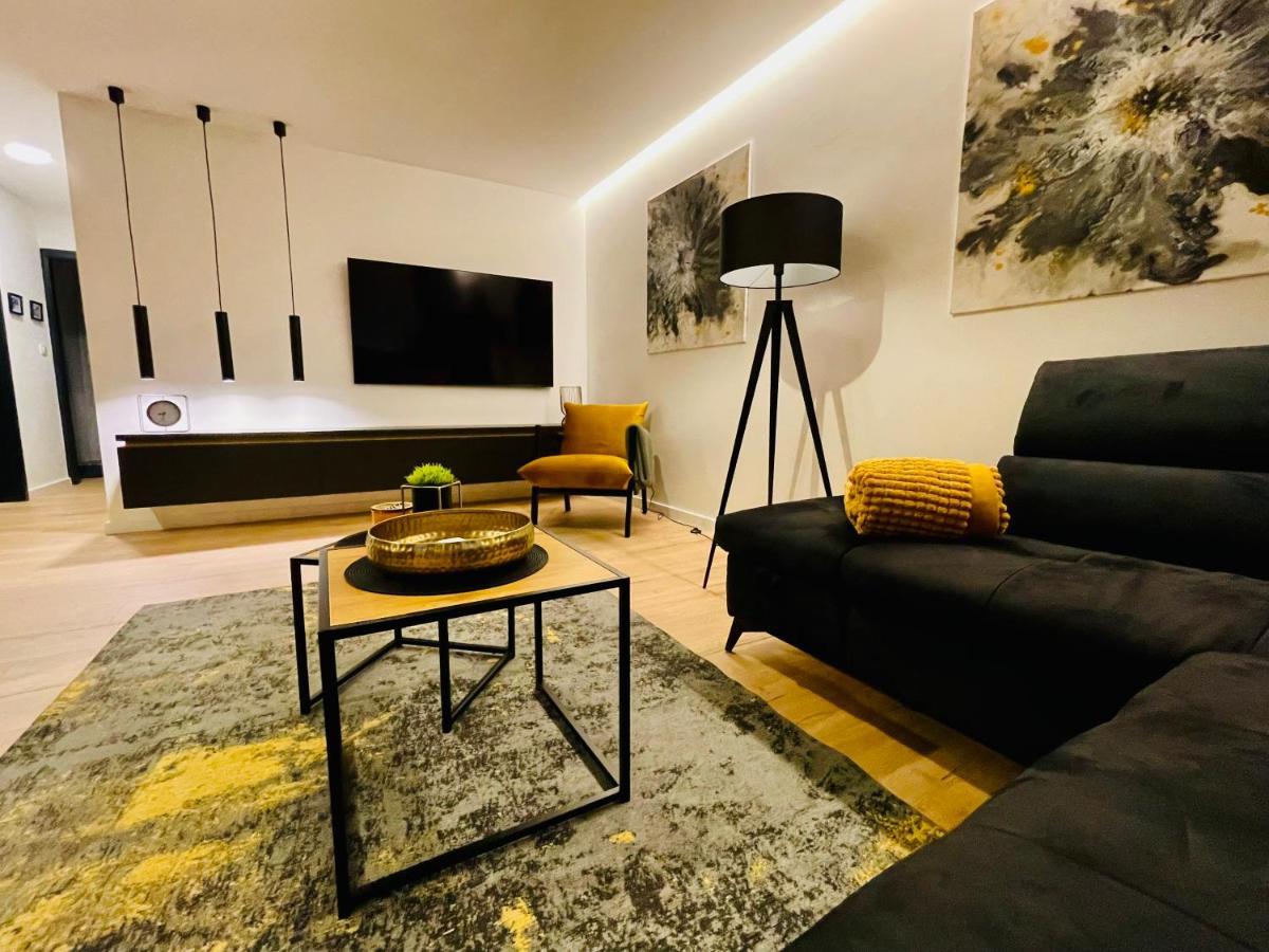 Apartman Ana ダルバル エクステリア 写真