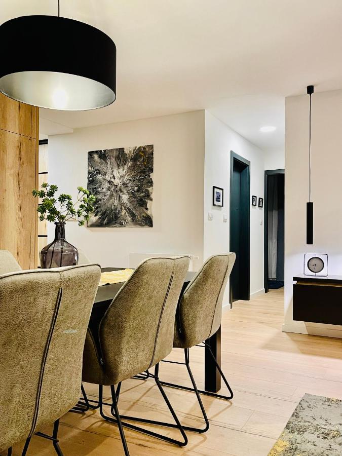 Apartman Ana ダルバル エクステリア 写真